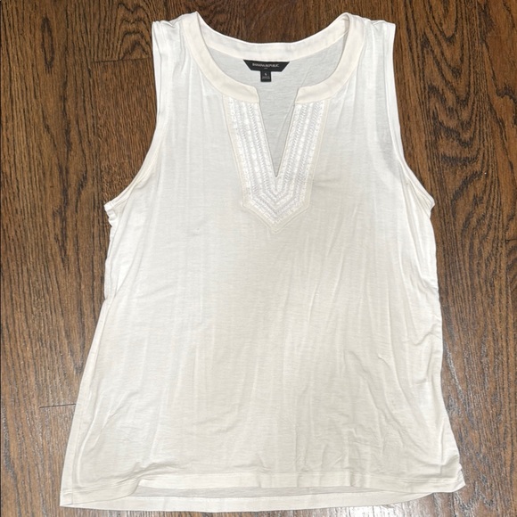 Banana Republic Tops - Banana Republic White Ribbed Sleeveless Tank Top